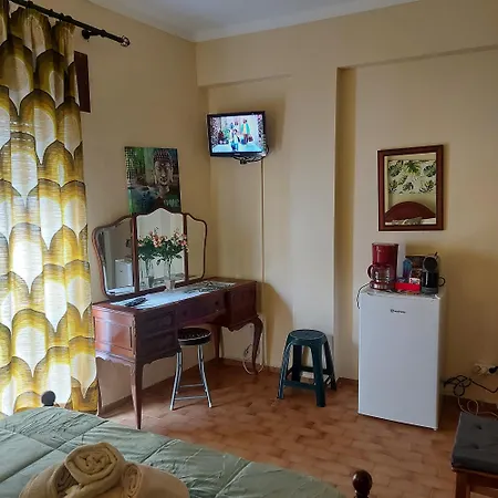 Pacifica Guest house 2*